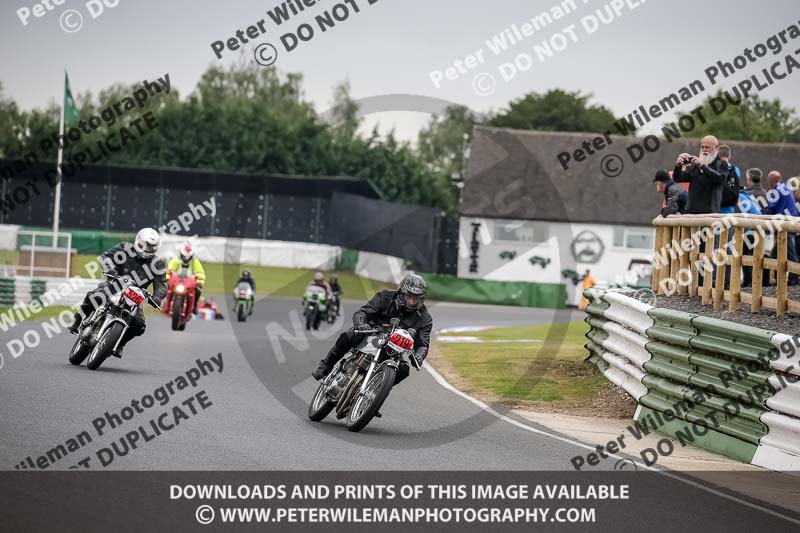 Vintage motorcycle club;eventdigitalimages;mallory park;mallory park trackday photographs;no limits trackdays;peter wileman photography;trackday digital images;trackday photos;vmcc festival 1000 bikes photographs